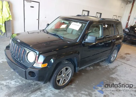 2008 Jeep Patriot Sport z USA, uszkodzony, nr VIN 1J8FT28W68D664256